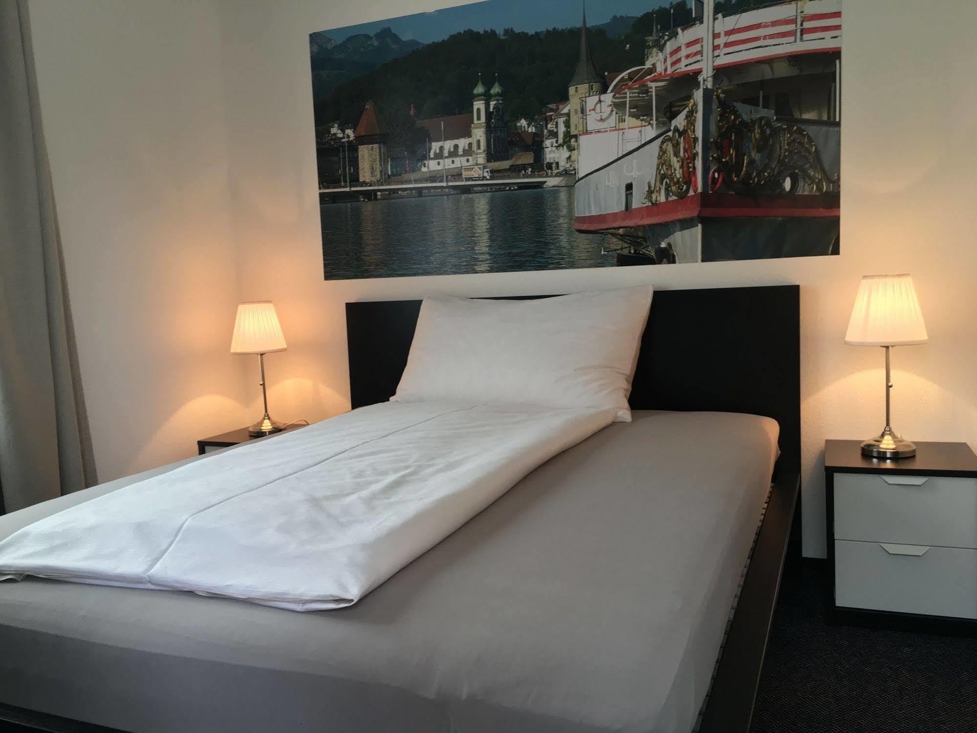 Hotel Spatz Lucerna Zewnętrze zdjęcie